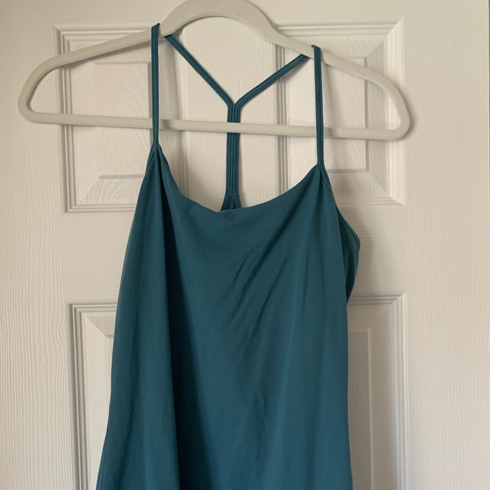 Lululemon tank shirt